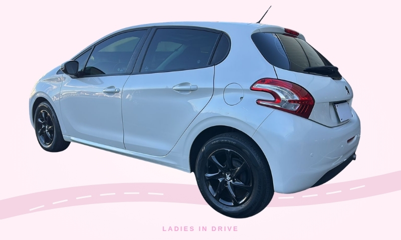 Peugeot 208 Allure - foto 4
